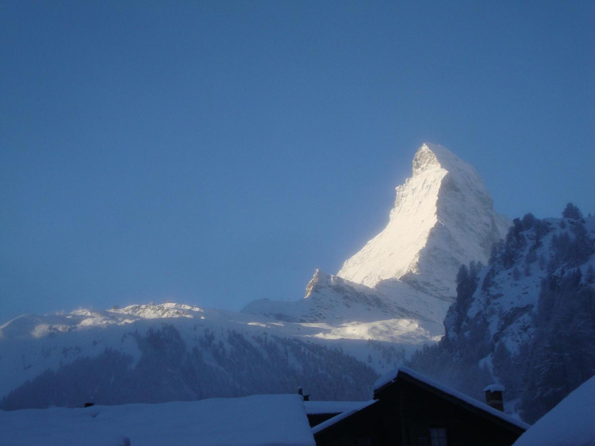 Haus Perelia C Appartement Zermatt Buitenkant foto