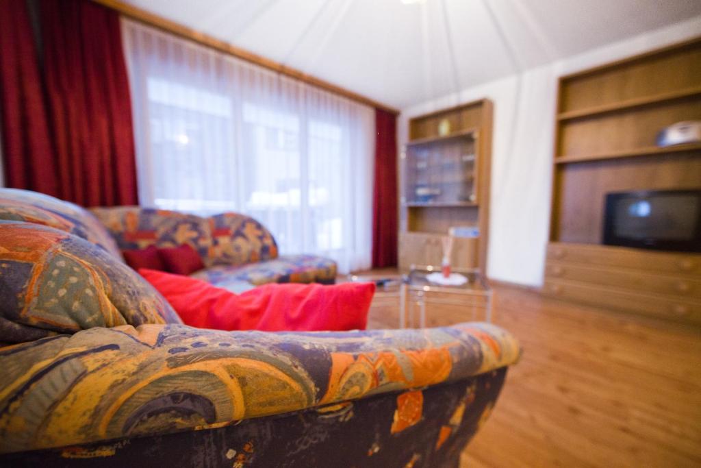 Haus Perelia C Appartement Zermatt Kamer foto