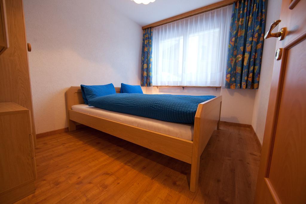 Haus Perelia C Appartement Zermatt Kamer foto